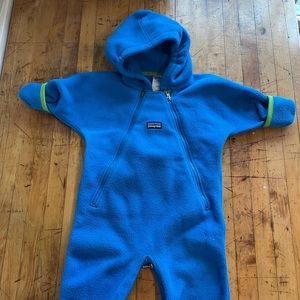 Patagonia fleece bunting, 6 months